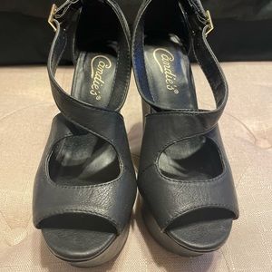 Candies. Black Wedges. 6.5